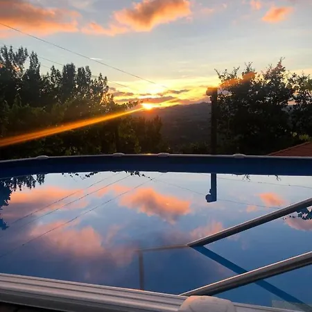 Quintinha Da Oliveira *