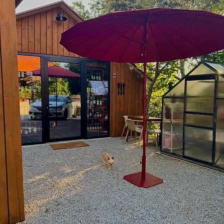 Quintinha Da Oliveira Farma *