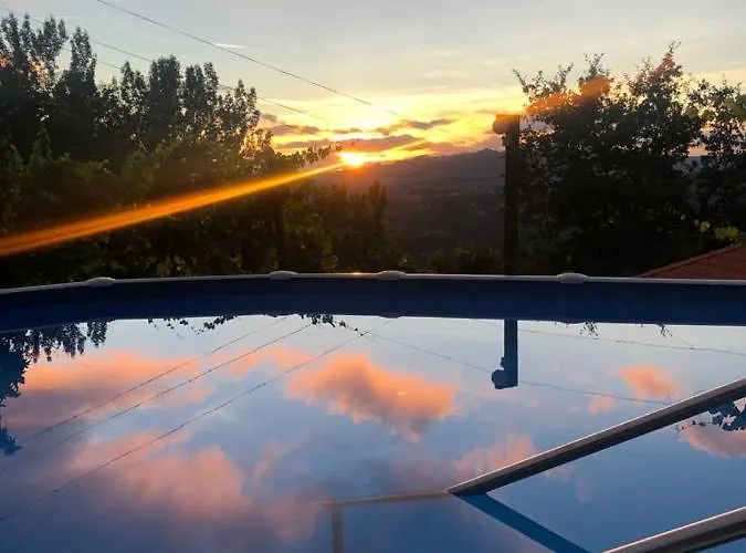 Quintinha Da Oliveira *